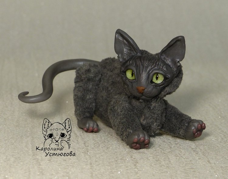 Миниатюрные серые Сфинксы