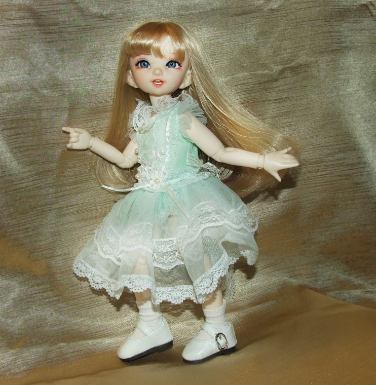 История Алиски 1: Моя новая куклёшка - Улыбашка от Fairyland | Бэйбики История Алиски 1: Моя новая куклёшка - Улыбашка от Fairyland (фото 8)