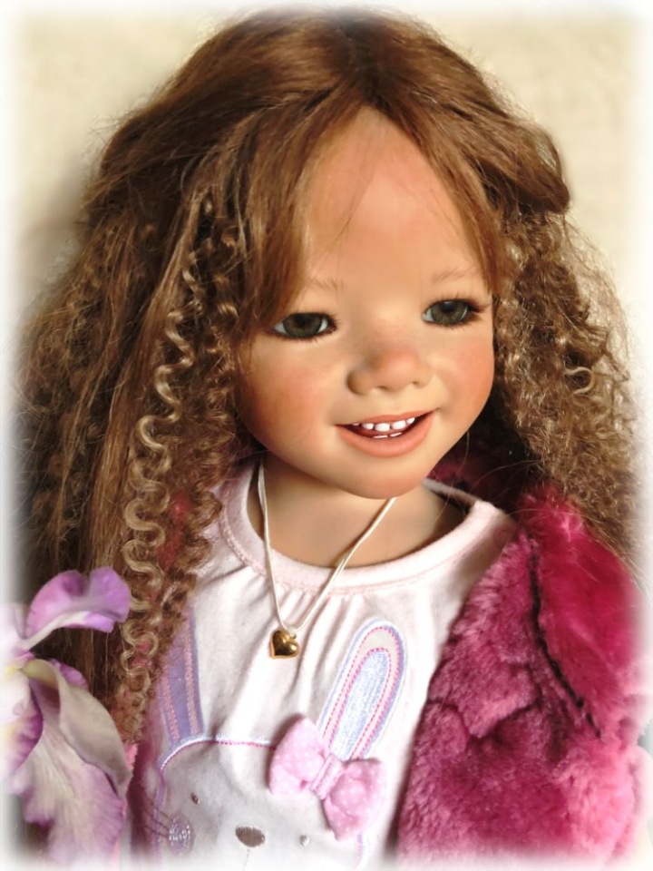 Показ химочек продолжается ... с нами сегодня замечательная Лиска