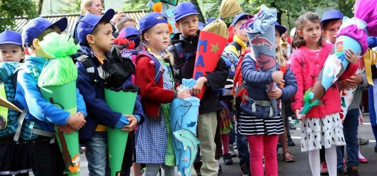 Что такое Schultüte? И с чем его едят