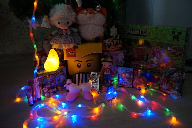 Настало время показать новогодние подарки