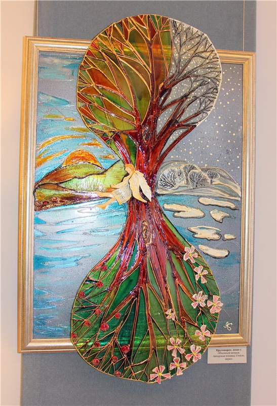 Выставка "Стекляндия" Елены Буровой в Твери