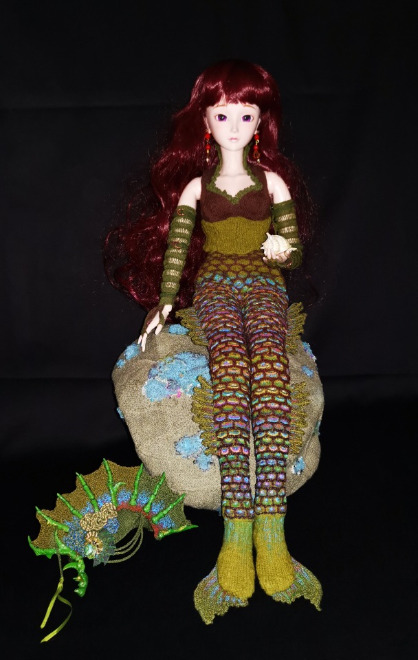 Всё в этом мире связано - даже камни... Русалочка