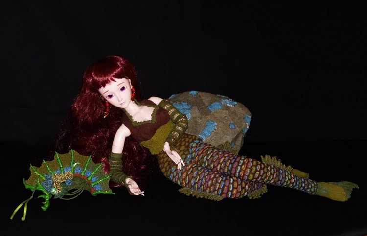 Всё в этом мире связано - даже камни... Русалочка