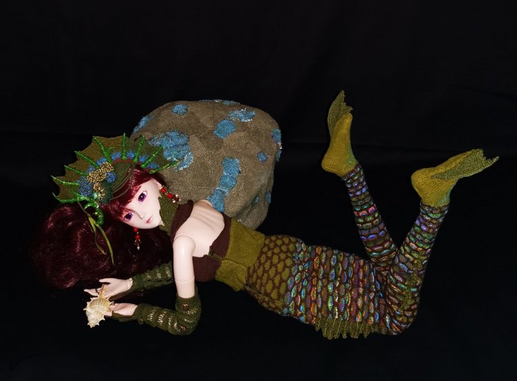 Всё в этом мире связано - даже камни... Русалочка