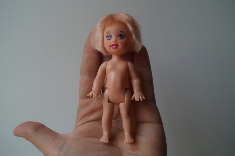 Первая июльская выписка. Две разные поломки шейного крепления - исправляем. Санаторий для кукол. И новые пациенты