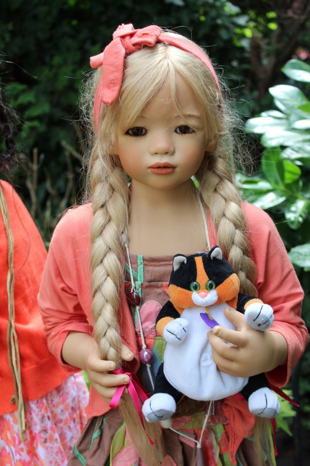 Две сестрички, две Анны Лу - часть вторая. Оранжевый бум