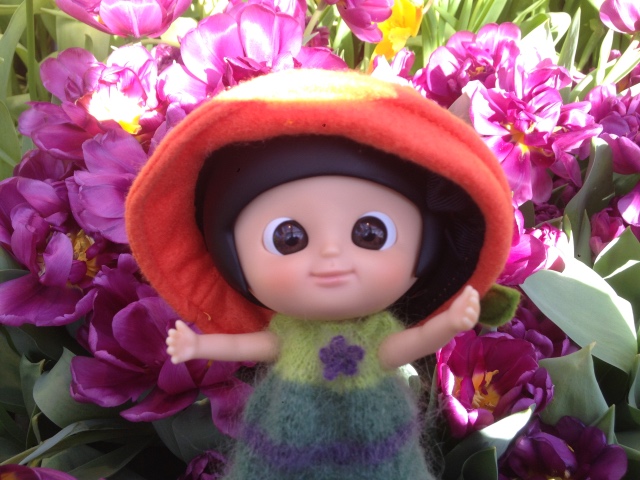 Яркие весенние краски и позитивный Mui-chan