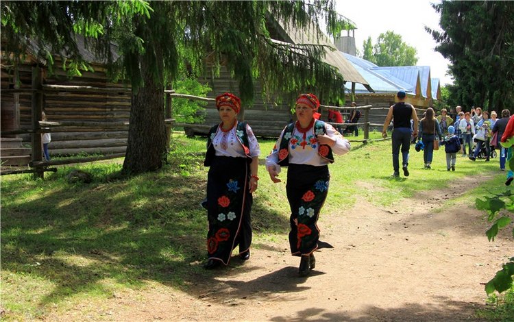 "Троицкие гуляния" в Василёво, 2018 год. Архитектурно-этнографический музей под открытым небом Василёво