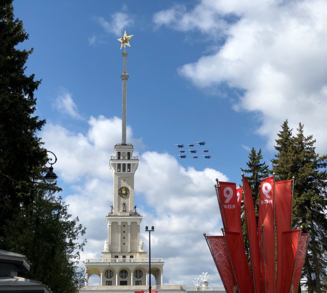 Тони Старк: приключения без брони. Был месяц май, половина первая
