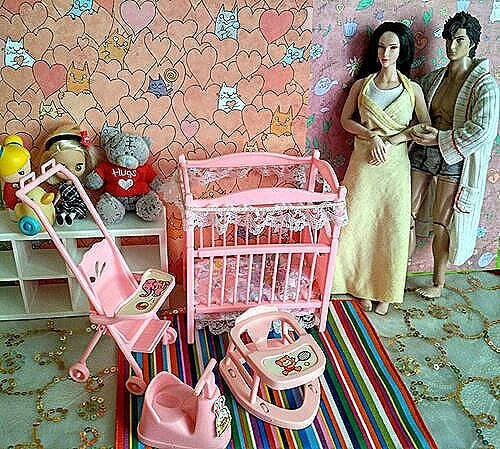 У пилона — Игровые куклы разных производителей (Разное): редкие бренды