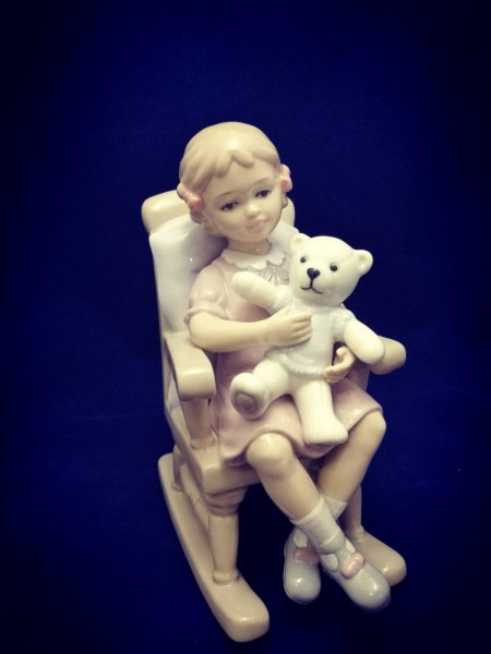 Еще одна коллекция: фарфоровые детки с мишками (фото 6)