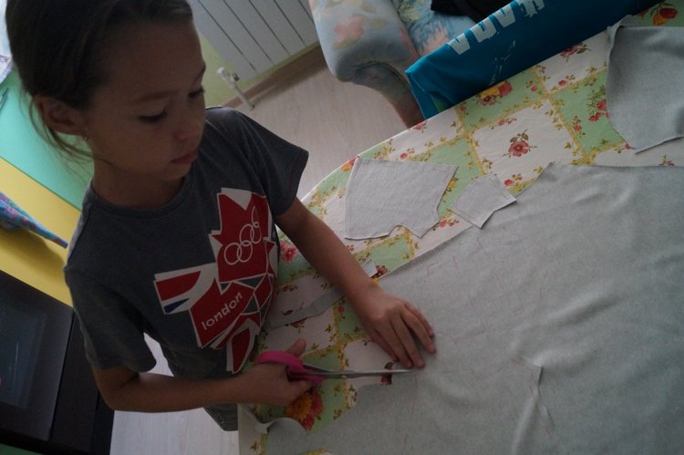 Агаша шьёт для Басика. Толстовка Дракоша (фото 5)