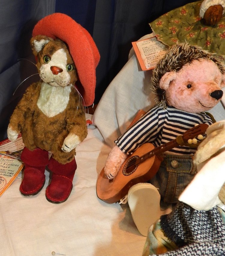 XV Международный осенний салон авторских кукол на Тишинке с 4 по 6 октября 2019 года в Москве. ЁЖИКИ (фото 7)