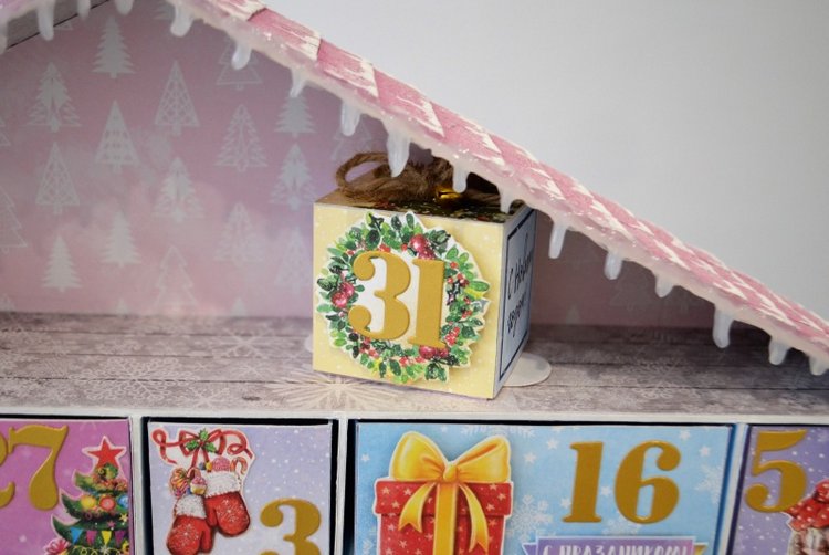 Адвент календарь с миниатюрой и освещением (фото 4)