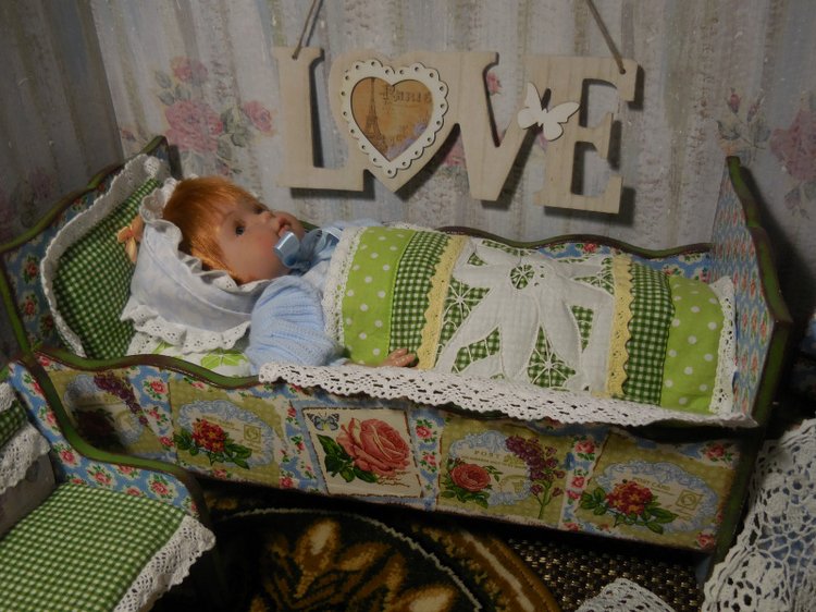 Доброй ночи, малыши, или кроватки в кукольном хозяйстве (фото 6)