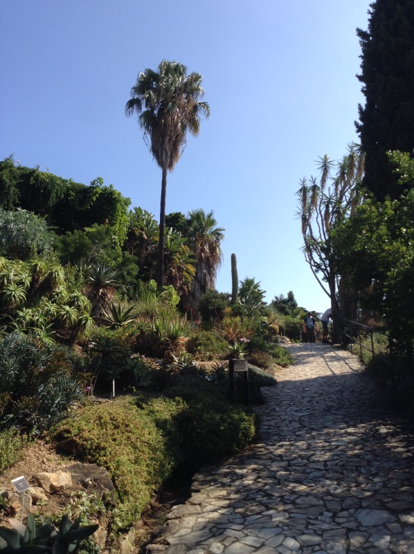 Путешествие Минуш в Испанию. Каталония. Ч.3. Райские сады