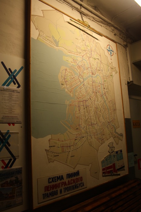 Петербург. Экскурсионный трамвай вместе с Гарри и Драко