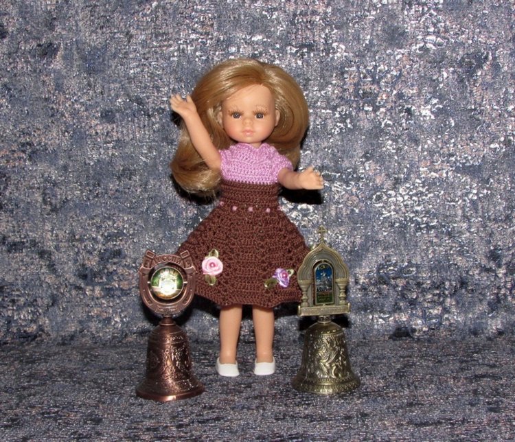 Вязаное платье на кукол Паола Рейна мини - 21 см (Paola Reina mini - 21 cm) (фото 5)