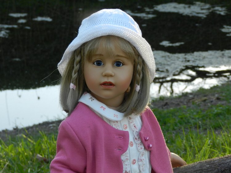 Прогулка подружек тёплым вечерком