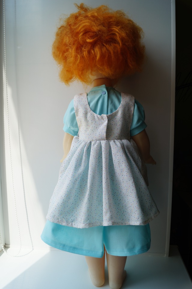 На день рождения Василисы я подарила новое платье (фото 10)