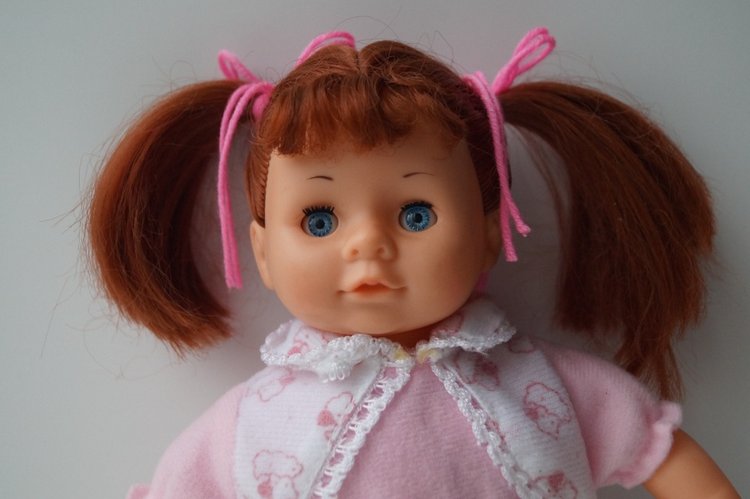 Вторая выписка ноября. Как поставить куклу на ножки, если их нет. Соединяю туловище и голову. У нас и пирамидки лечатся