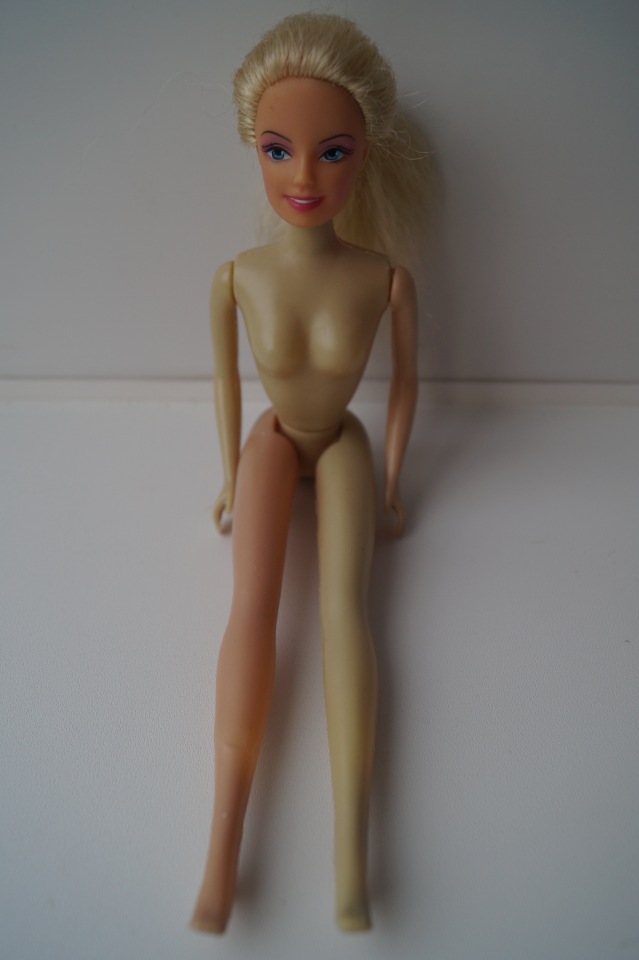 Вторая выписка декабря. Главная героиня нового года поправила своё здоровье. Лечим покусанные руки Барби, удаляем жир с