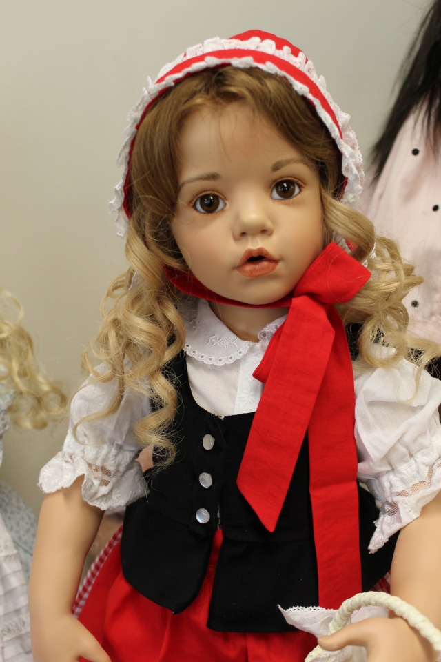 Летняя встреча в магазине и выбор кукол. Часть вторая - Красная шапочка. ОПРОСНИК