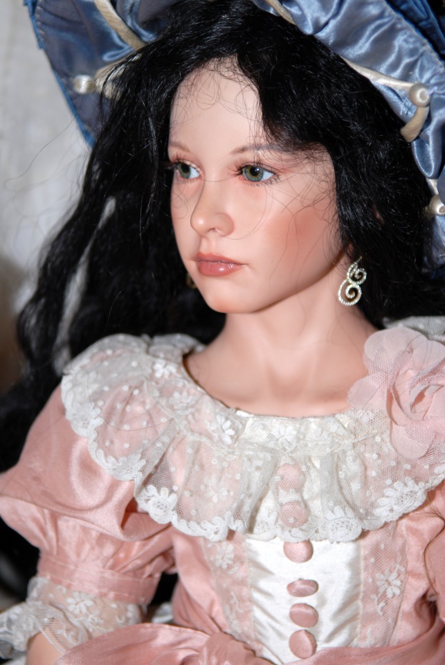 История о том, как я поставила кукол в витрину. Проект "За стеклом"