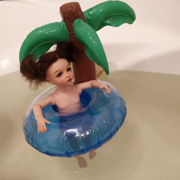 Как мы догоняли лето или примерка кругов для бассейна моей Боночкой (фото 10)