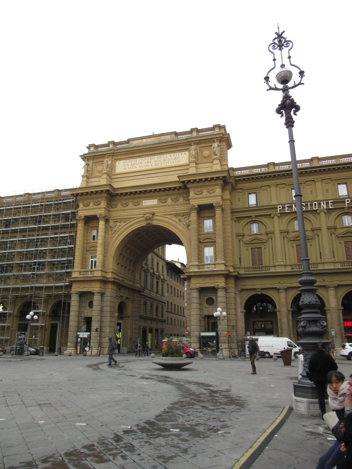 До пандемии. Путешествие по Италии, часть 3 (Флоренция, аутлет Барберино) (фото 8)