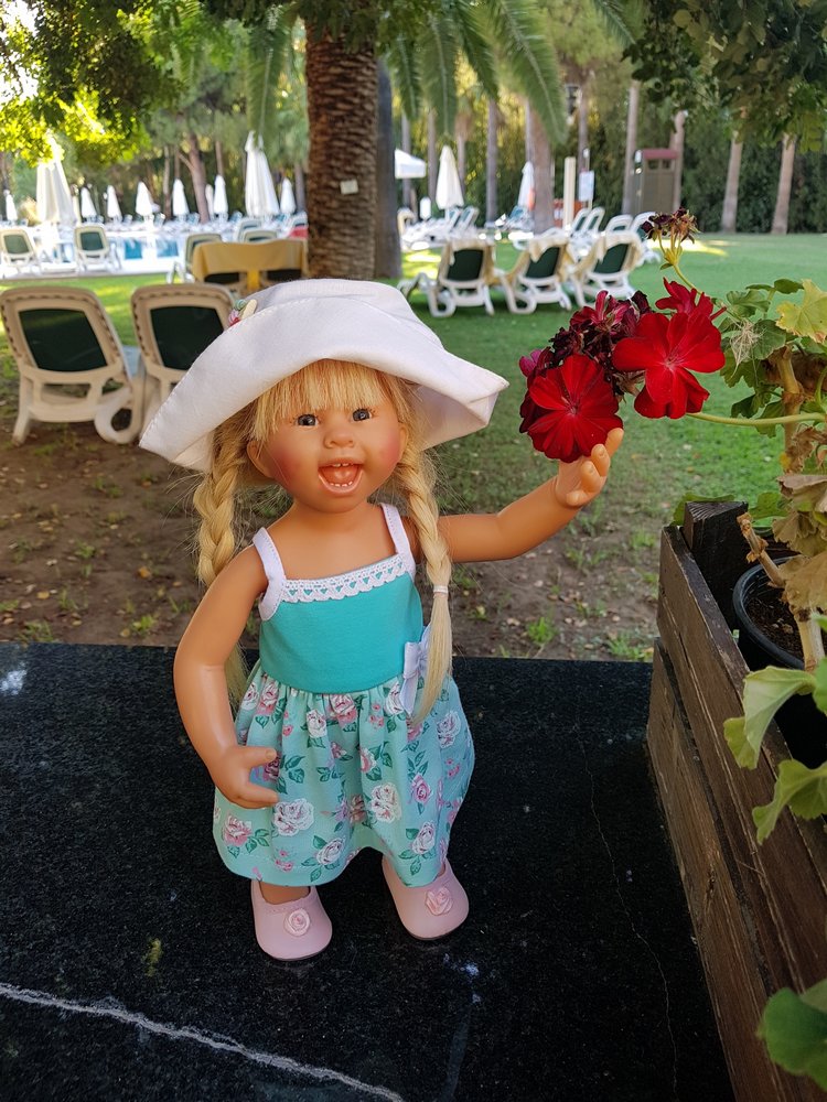 Как вихтелёнок Ронья в Турции отдыхала (фото 2)