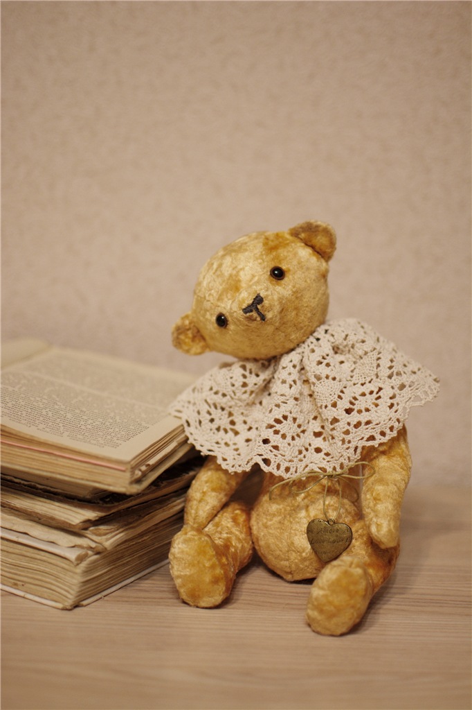 "...мир черно-белый весь разрисуют чудаки!"