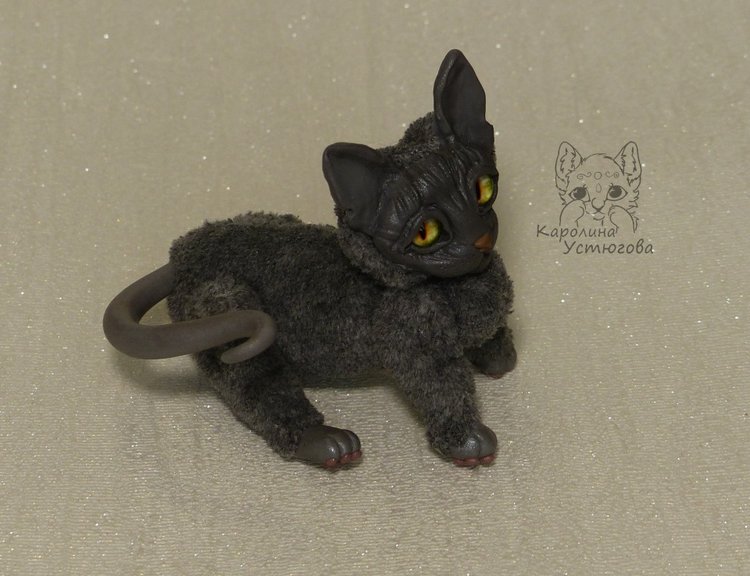 Миниатюрные серые Сфинксы