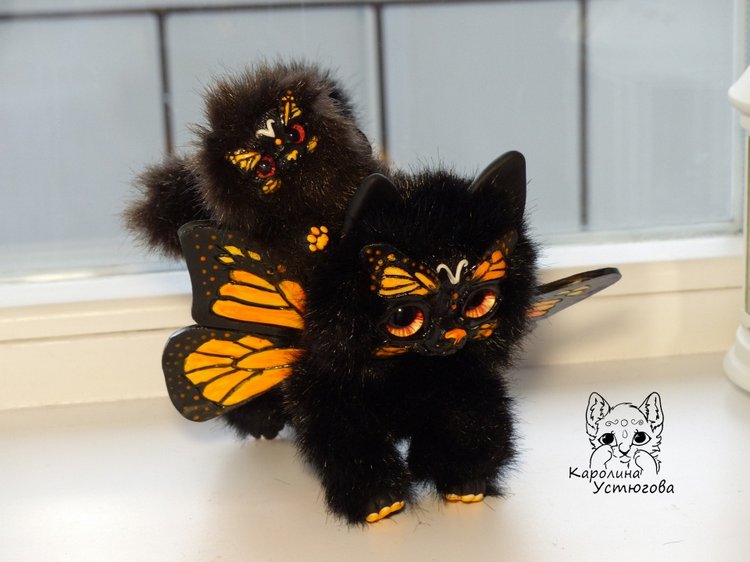Бабочковая кошка Папилиофелис - Монарх и ее котенок