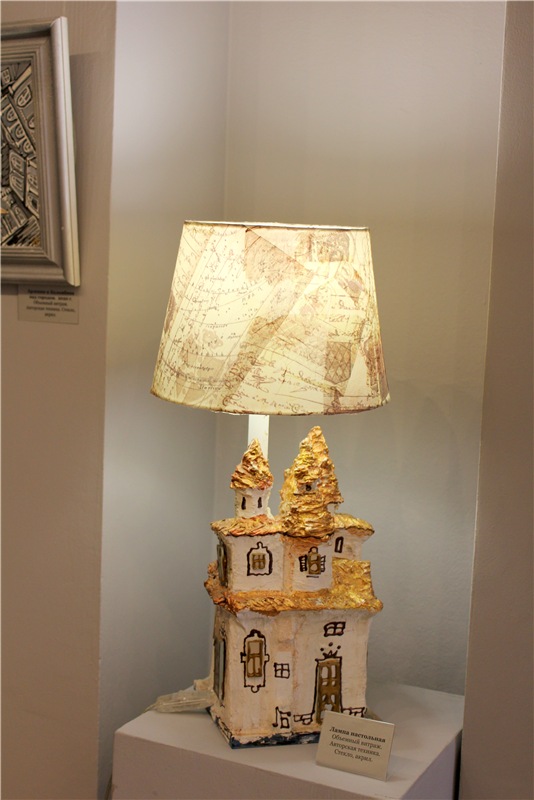 Выставка "Стекляндия" Елены Буровой в Твери