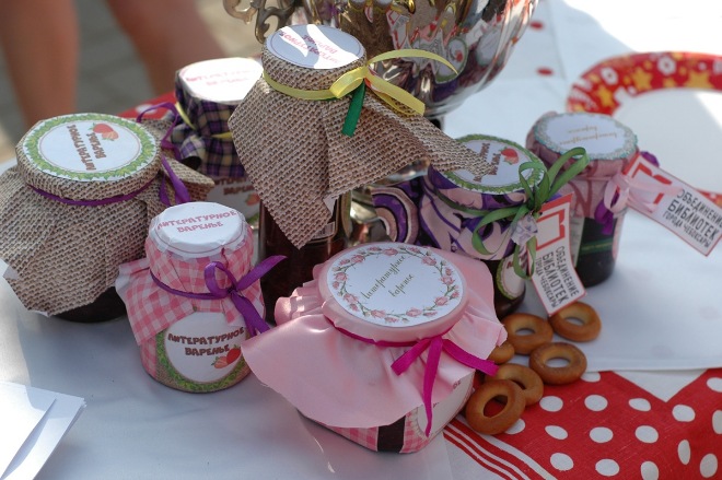 Мои куклЁшки на городском празднике "Литературное варенье" (фото 3)