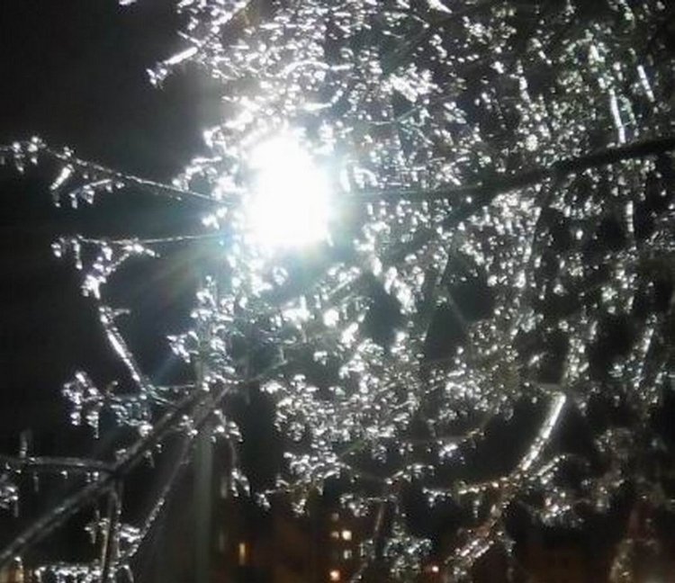 Ледяная красота на католическое Рождество в Чебоксарах, ловим солнечного зайчика... много фото | Бэйбики Ледяная красота на католическое Рождество в Чебоксарах, ловим солнечного зайчика... много фото (фото 6)