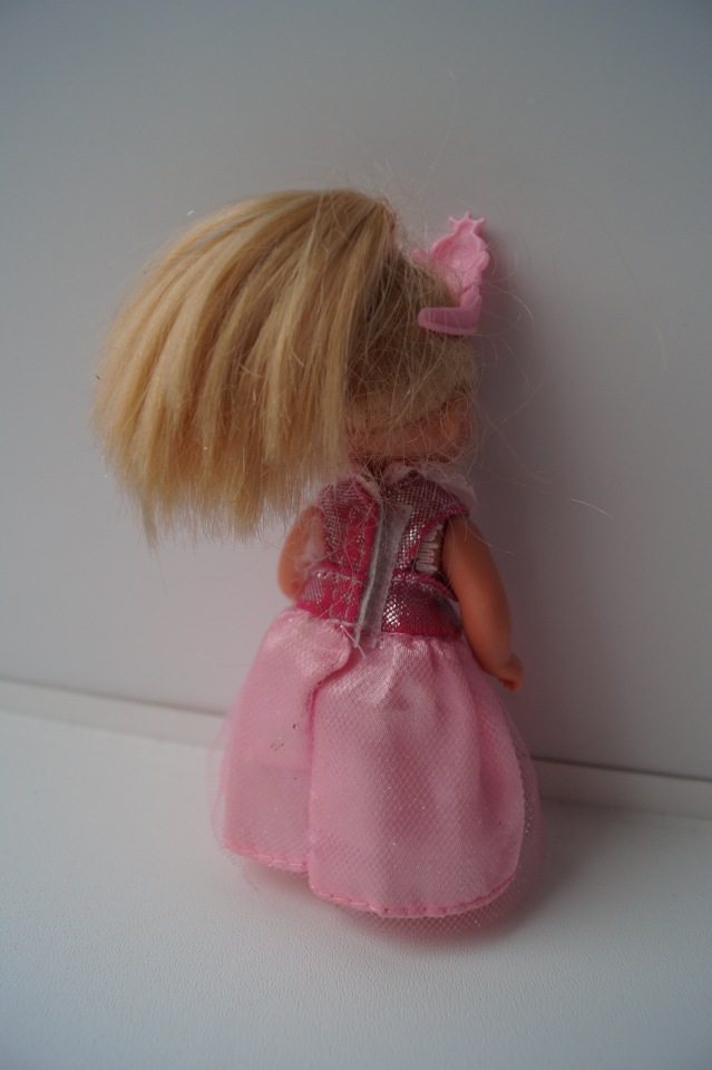 Первая выписка ноября. Починка шейного крепления у Братц, утерянная кисть восстановлена, как привести в порядок фабричную