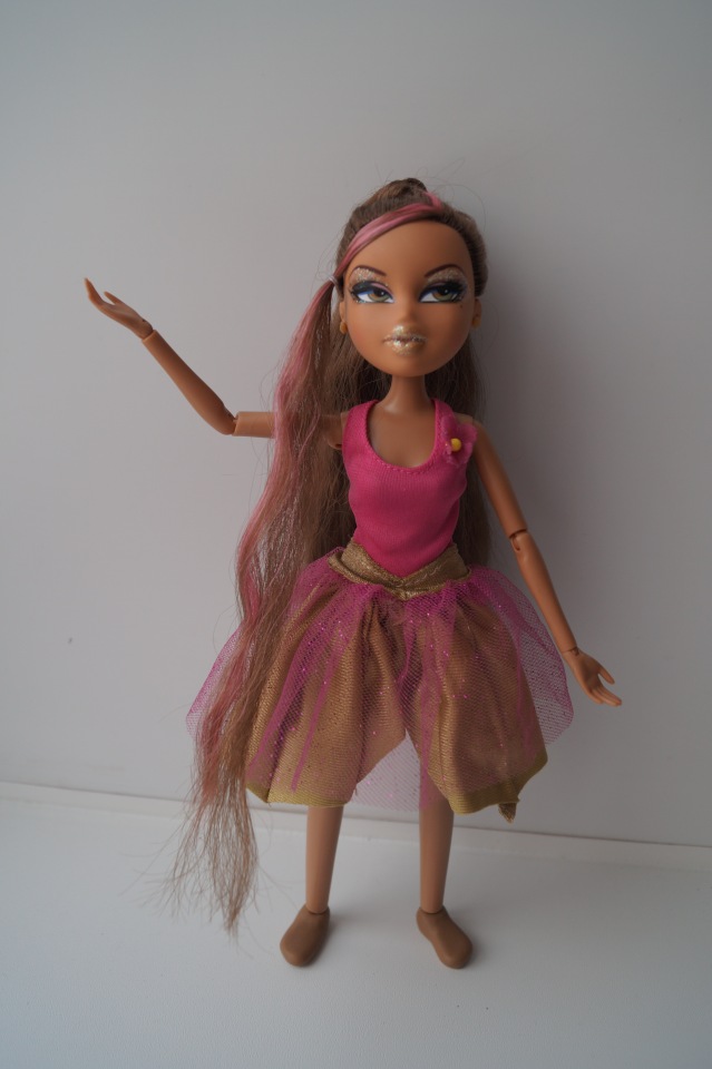 Первая выписка марта. Чебурашка здоров, Братц из серии Sea Stunnerz обрела сменные ножки