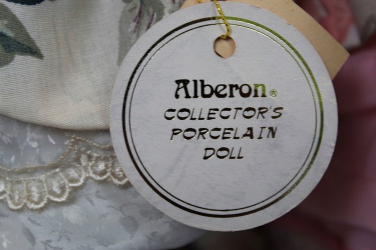 Большая коллекция Винтажных реплик с антикварных кукол