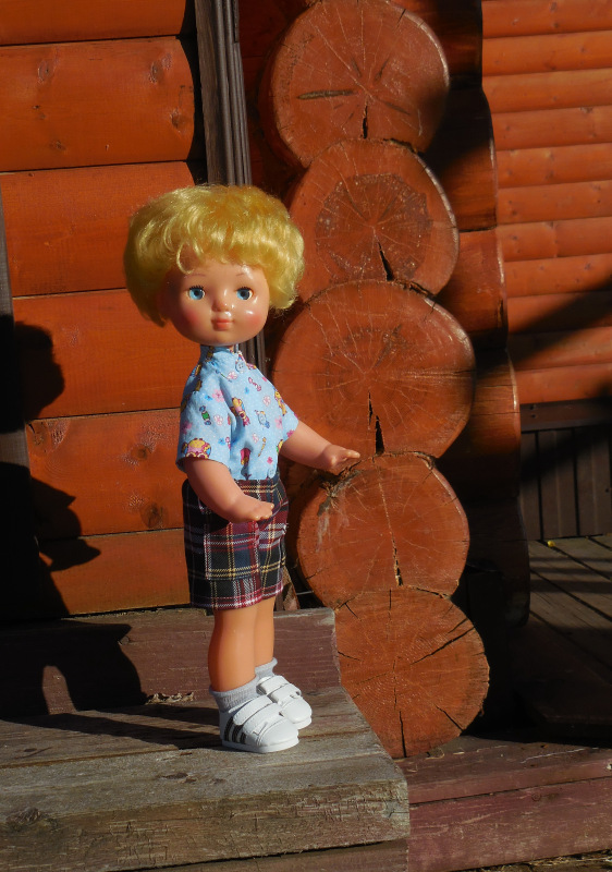 Маленькая история в картинках про друзей или мой не богатый опыт рисовок и пошива одежды для советских кукол (фото 5)