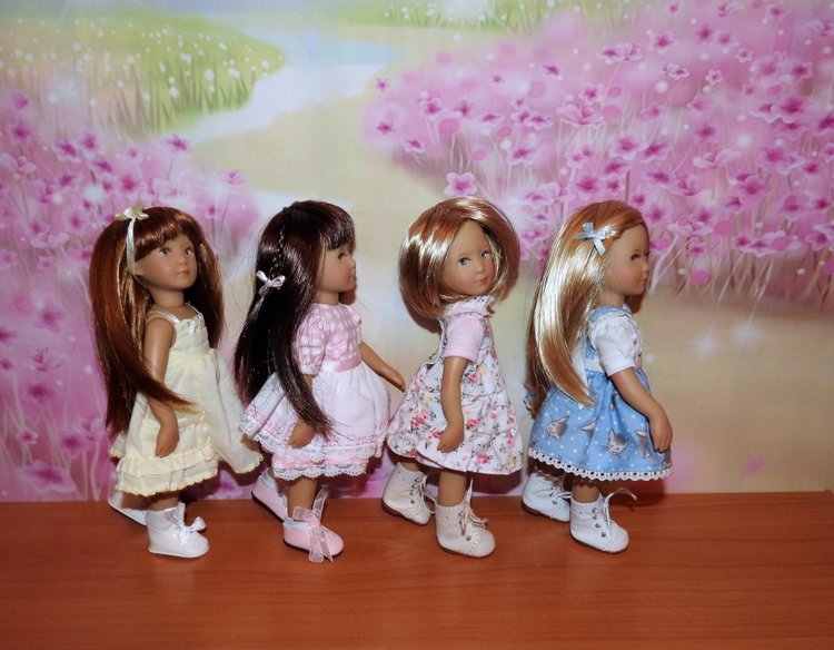 Куколки KIDZ'N'CATS mini и обувочка для них