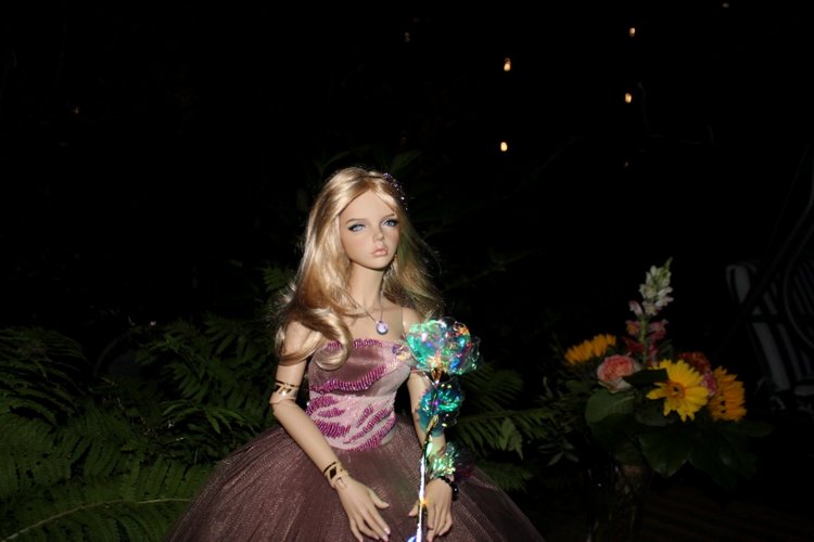 Мисс Бэйбики 2019. Бианка и волшебный цветок. Вечерняя прогулка по саду