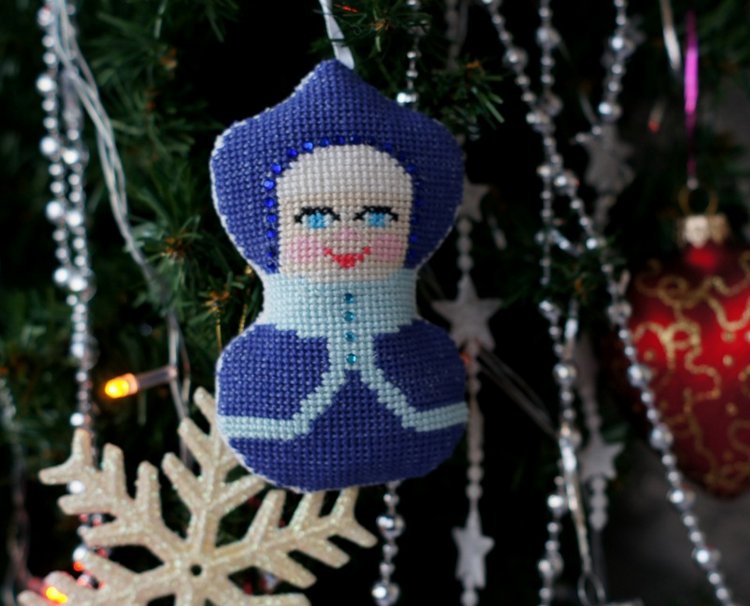 Новый год ручной работы — Вышивка крестиком