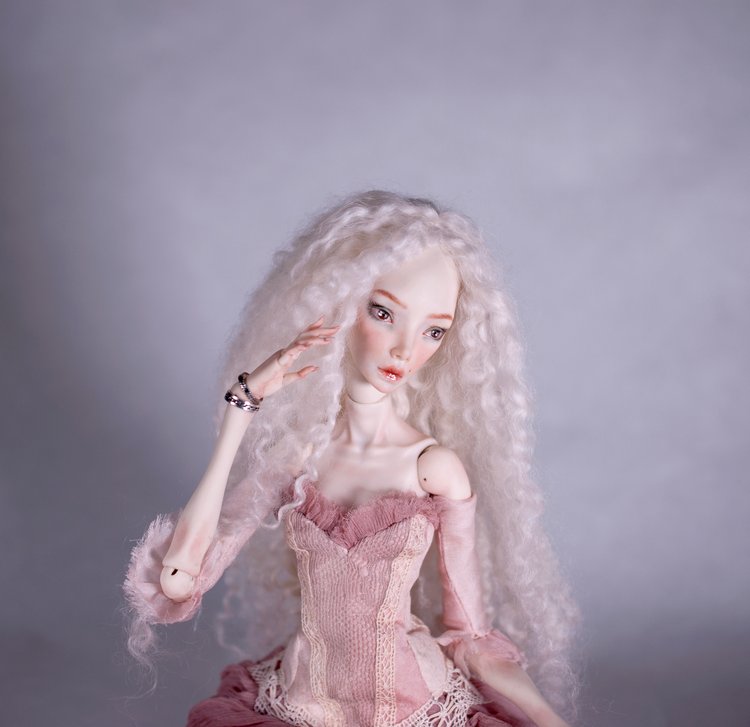 Лорелея. Фарфоровая шарнирная кукла