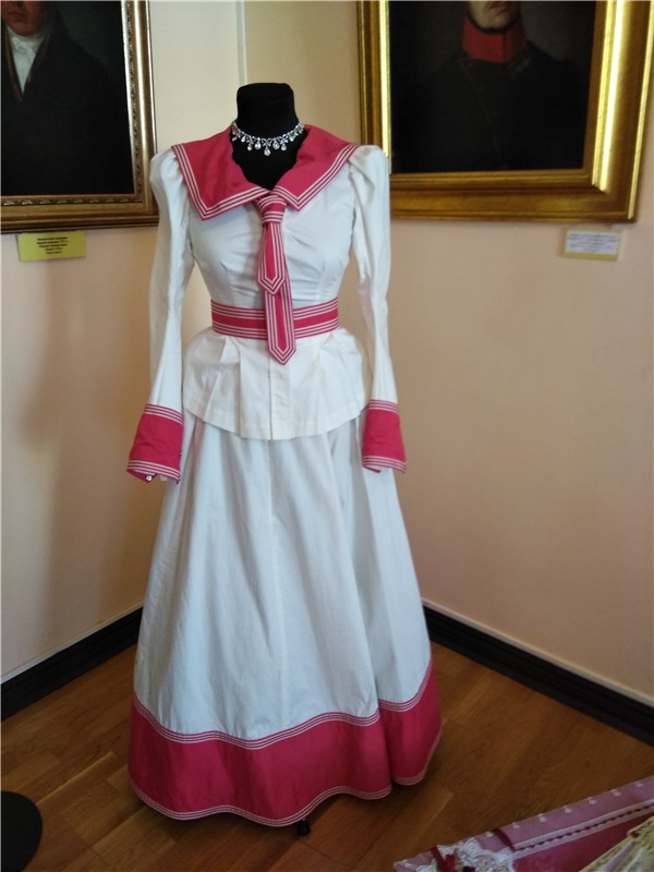 Выставка костюмов к фильму " Матильда", часть 2