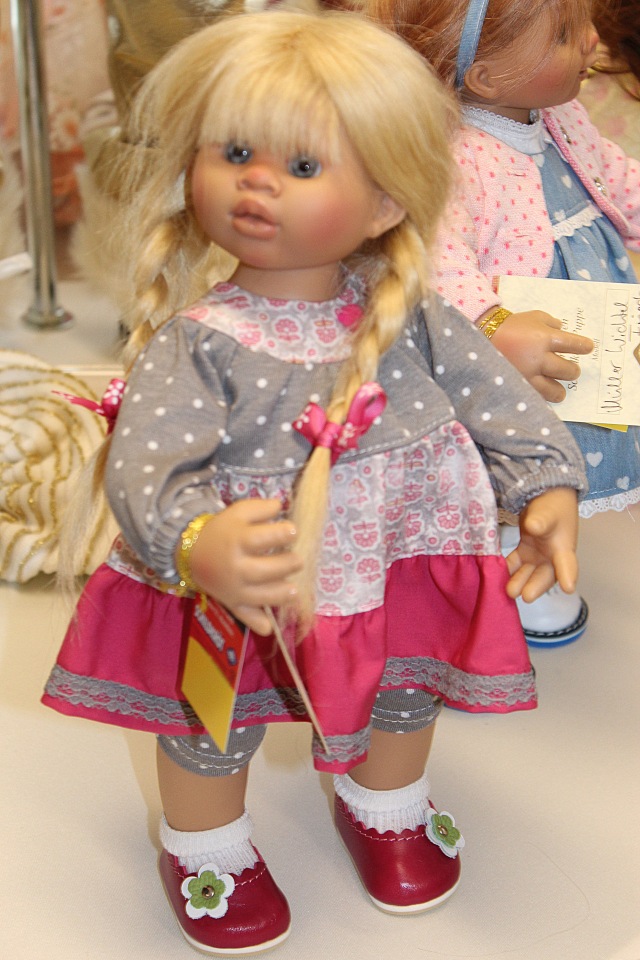 Летняя встреча коллекционеров в магазине кукол. Заключительная часть