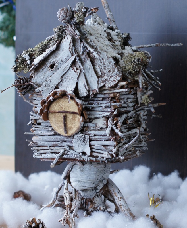 Избушка на курьих ножках — Авторские игрушки из разных материалов: синельная проволока (фото 4)