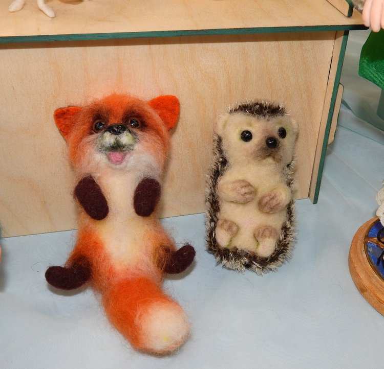 XV Международный осенний салон авторских кукол на Тишинке с 4 по 6 октября 2019 года в Москве. ЁЖИКИ (фото 4)